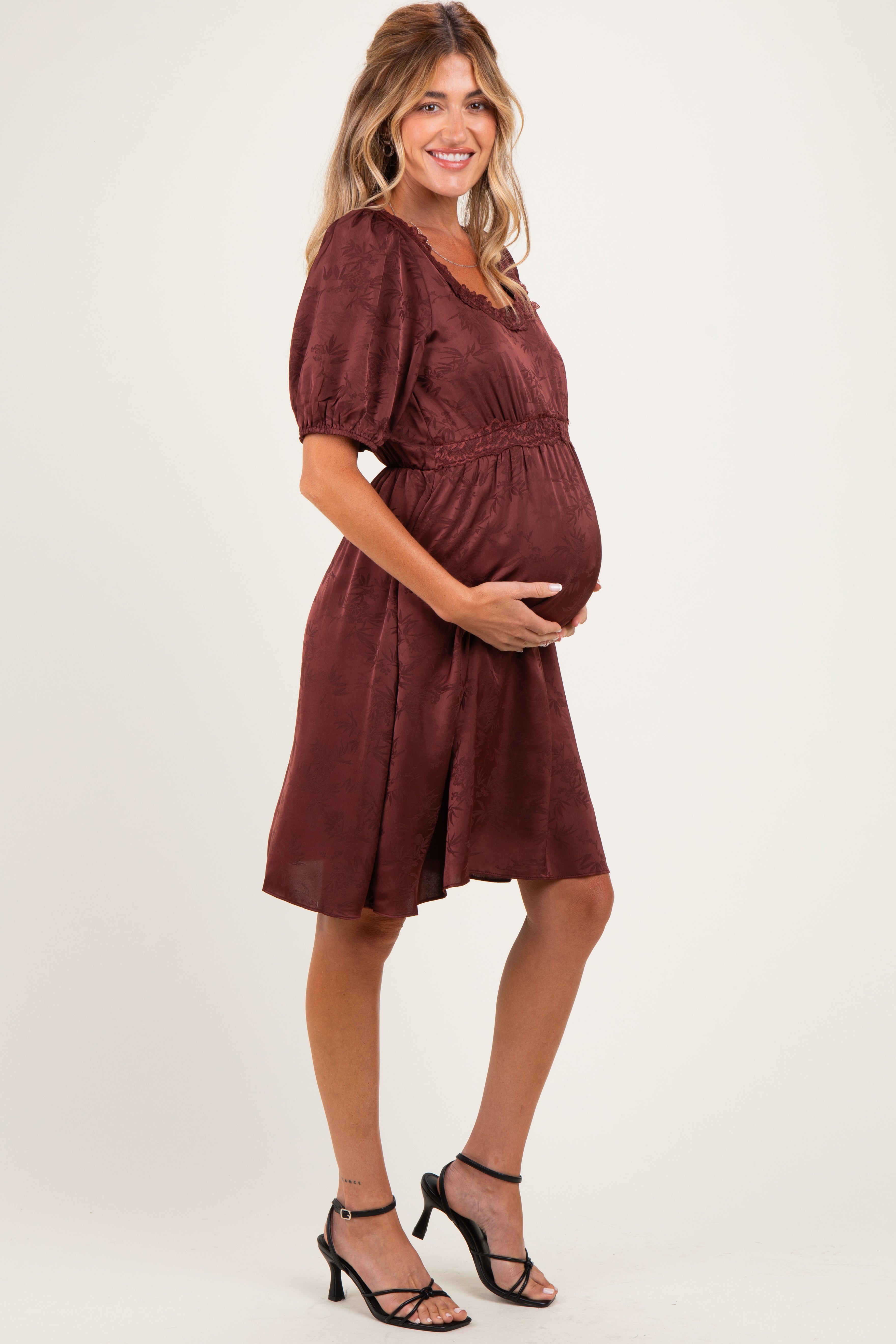 Brown Short Sleeve Lace Trim Maternity Dress