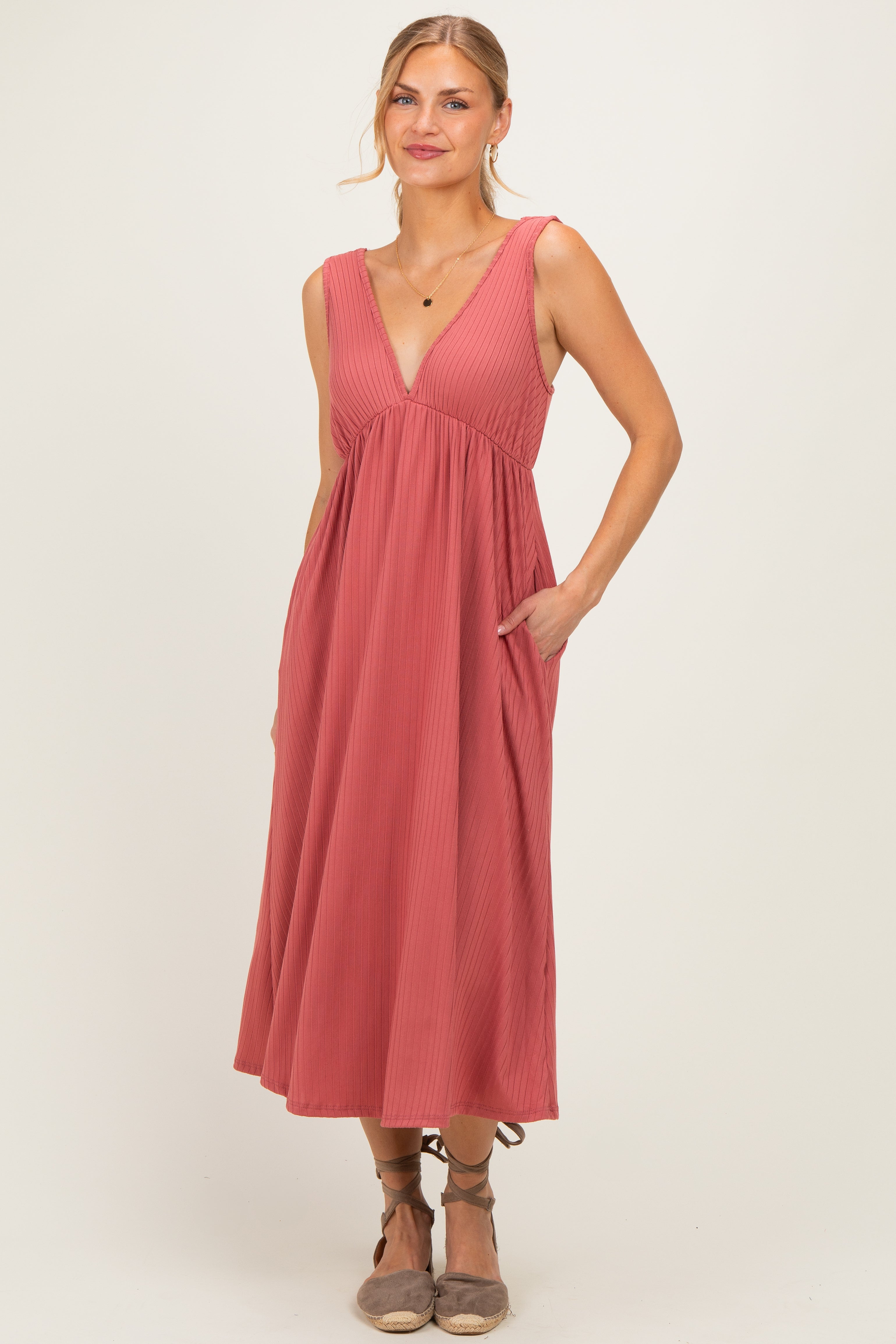 Mauve Sleeveless Ribbed Knit A-Line Maternity Midi Dress